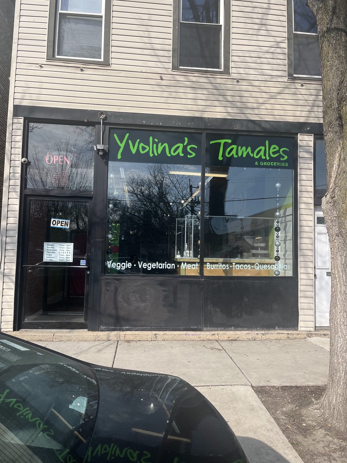 Yvolina’s Tamales storefront
